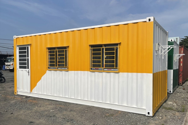 Mẫu 1: Container văn phòng công trường bố trí tối giản, tập trung vào công năng