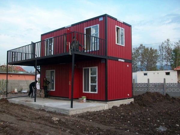 Mẫu nhà container 2 tầng dành cho gia đình ít người