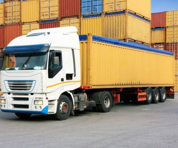 Trong hoạt động vận chuyển