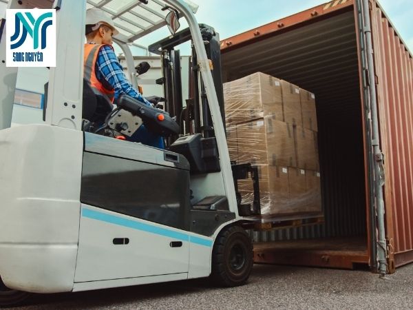 Lỗi thường gặp khi xếp hàng hóa lên container