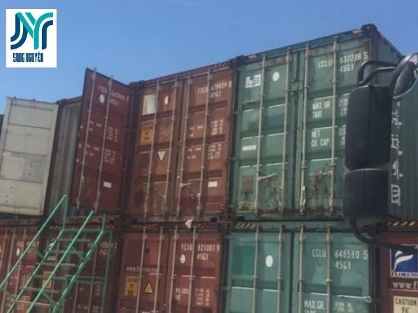 Ứng dụng của container khô và container đông lạnh