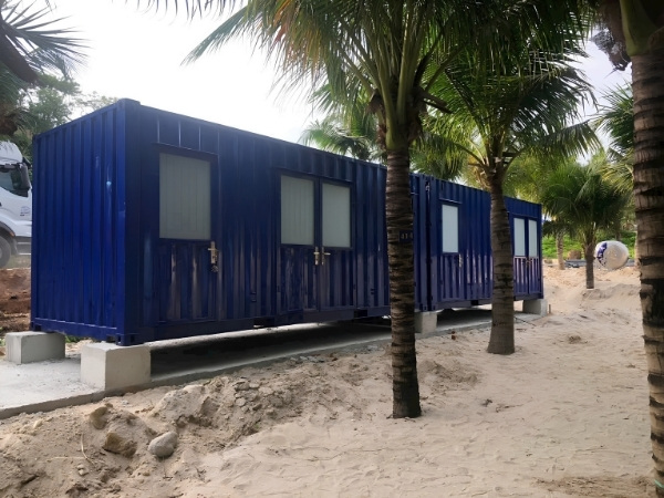 Môi trường càng ẩm hoặc có nhiều tác nhân ăn mòn thì container càng dễ xuống cấp