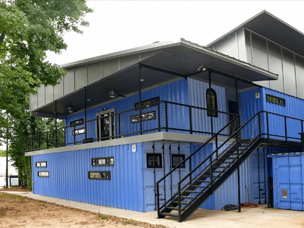 Ứng dụng container khô ngoài vận chuyển hàng hóa