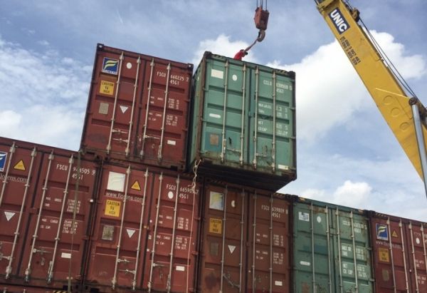 Container khô 40 HC